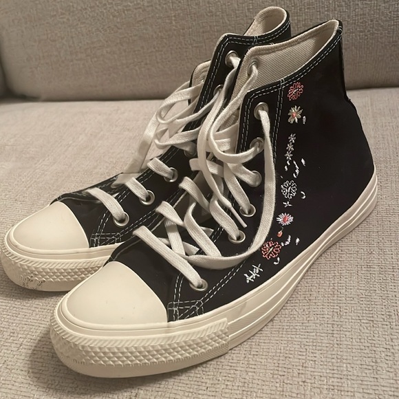 Converse Floral Embroidered Chuck Taylors - Picture 2 of 5